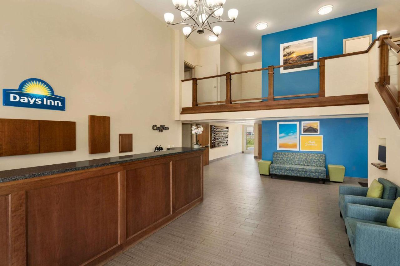 Days Inn By Wyndham Airport/Maine Mall South Portland Buitenkant foto