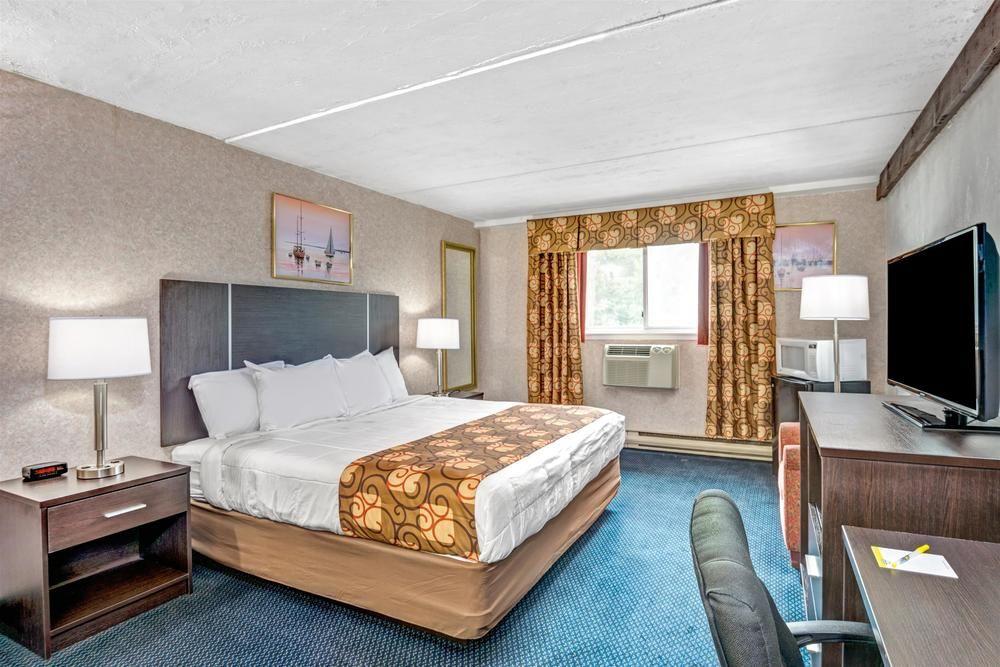 Days Inn By Wyndham Airport/Maine Mall South Portland Buitenkant foto