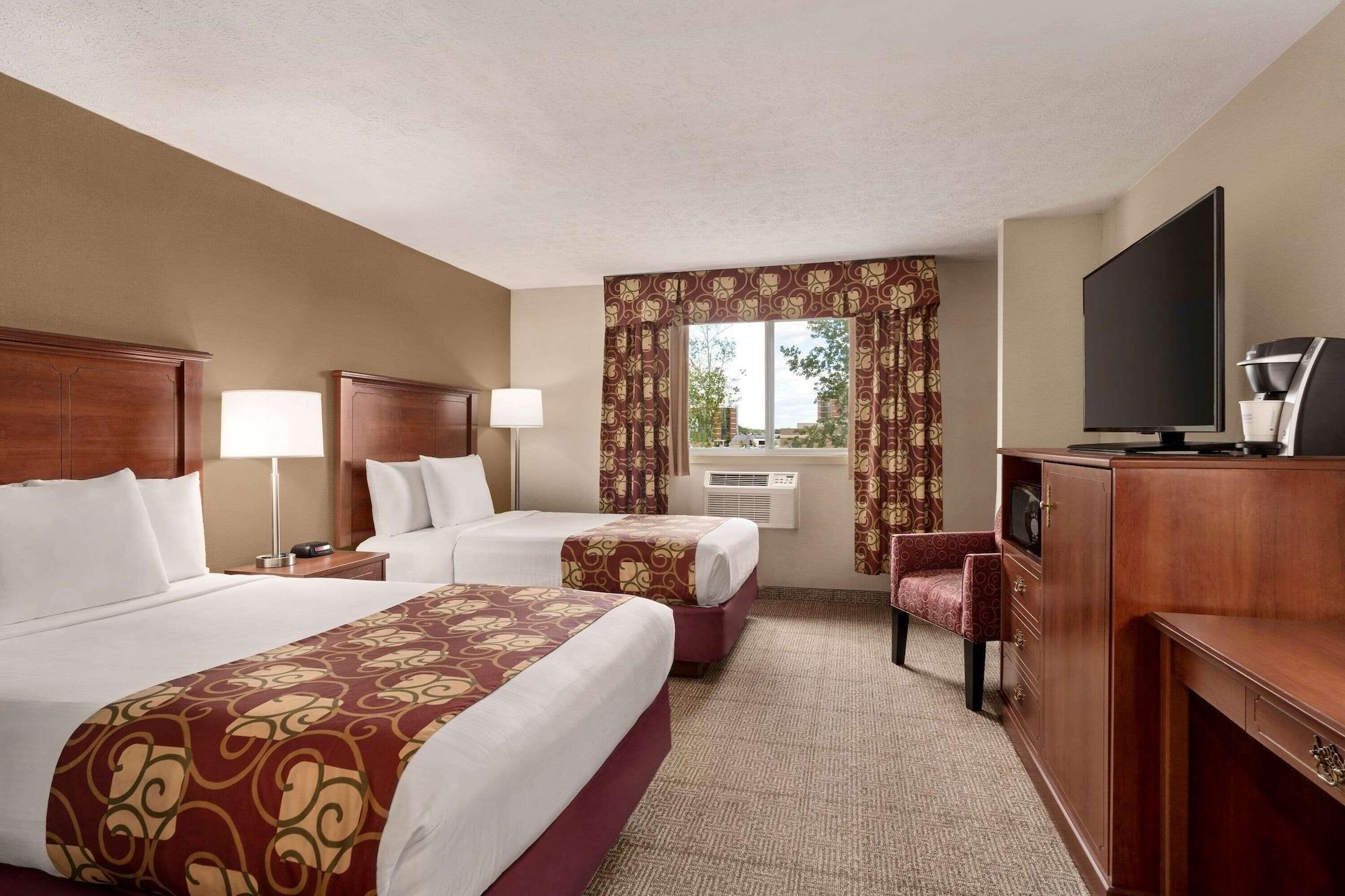 Days Inn By Wyndham Airport/Maine Mall South Portland Buitenkant foto