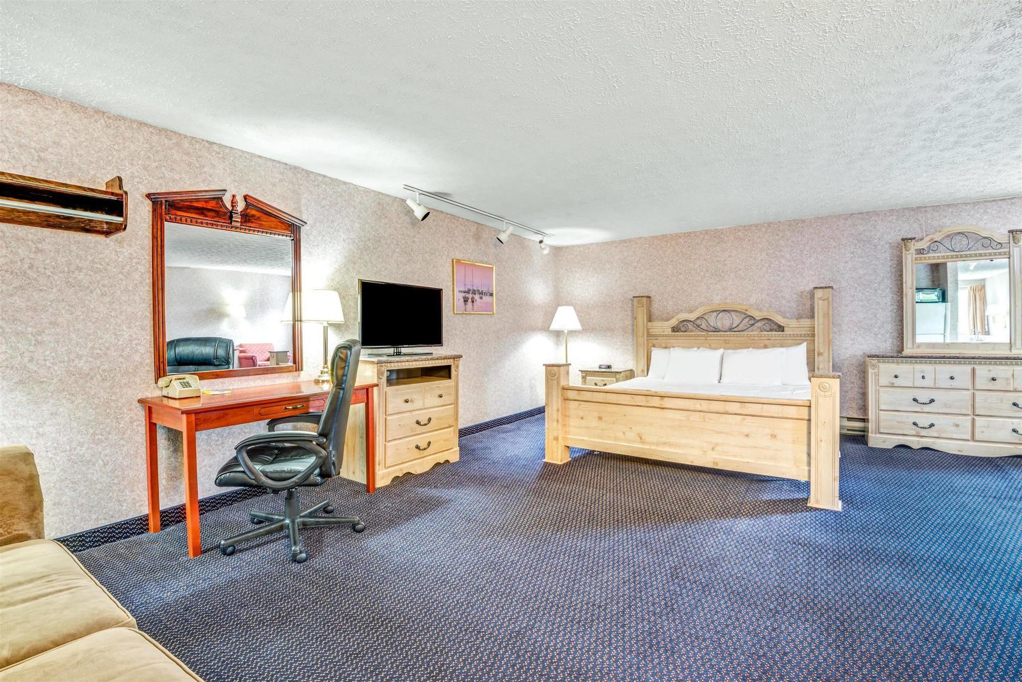Days Inn By Wyndham Airport/Maine Mall South Portland Buitenkant foto